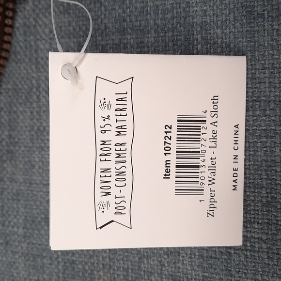 Coin Purse Wallet Post Consumer Recycled Material Sloth Saving Slowly Gift Fun - Picture 5 of 5